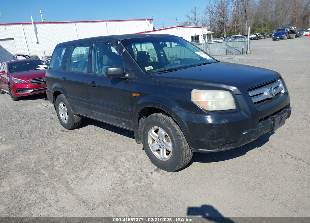 2006 HONDA PILOT LX VIN: 5FNYF18136B010777