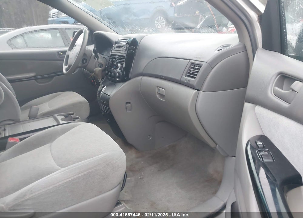 2005 TOYOTA SIENNA CE VIN: 5TDZA23CX5S353324