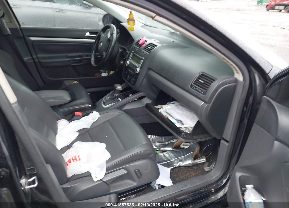 2009 VOLKSWAGEN JETTA VIN: 3VWRM71K99M176265