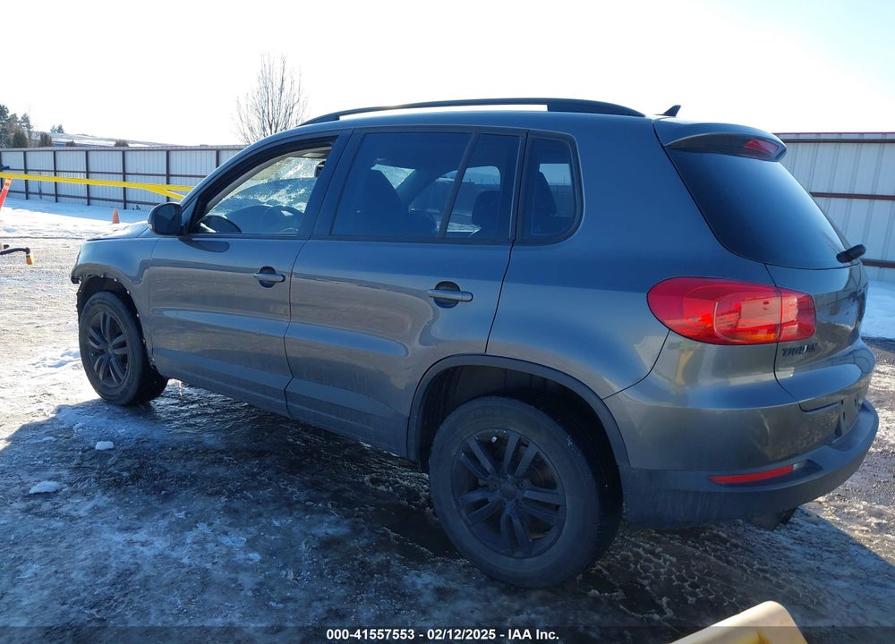 2017 VOLKSWAGEN TIGUAN 2.0T/2.0T S VIN: WVGBV7AX5HK026605