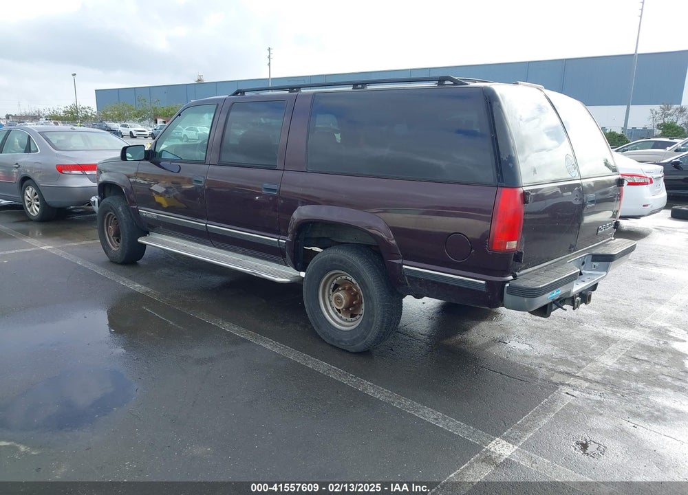 1997 CHEVROLET SUBURBAN 2500 VIN: 3GNGK26J4VG189539