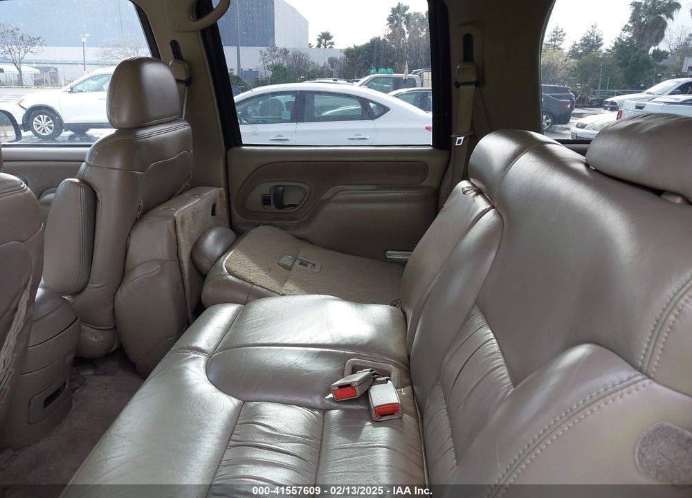 1997 CHEVROLET SUBURBAN 2500 VIN: 3GNGK26J4VG189539