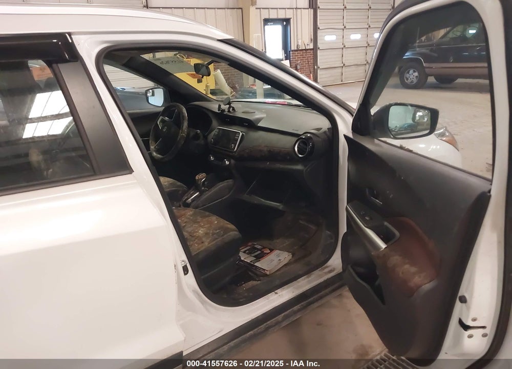 2018 NISSAN KICKS VIN: 3N1CP5CU6JL527505