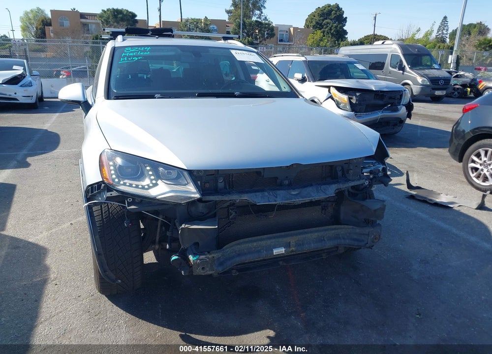 2014 VOLKSWAGEN TOUAREG VIN: WVGEF9BP8ED006479