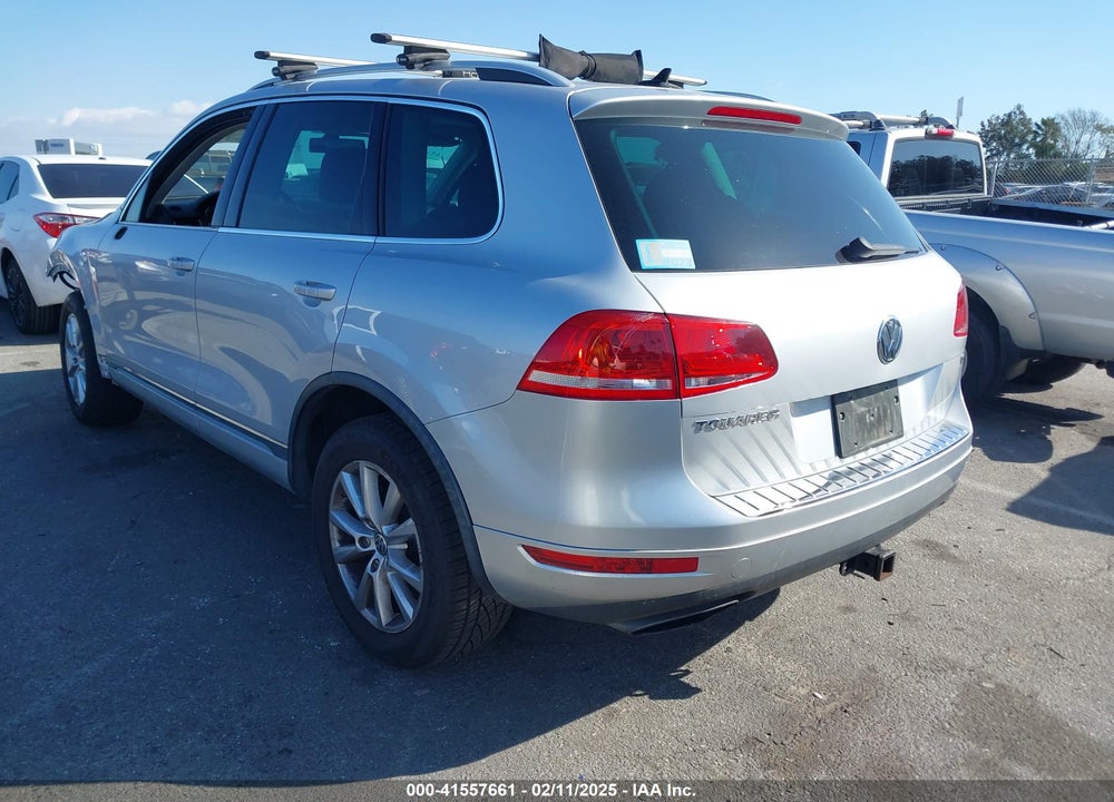 2014 VOLKSWAGEN TOUAREG VIN: WVGEF9BP8ED006479