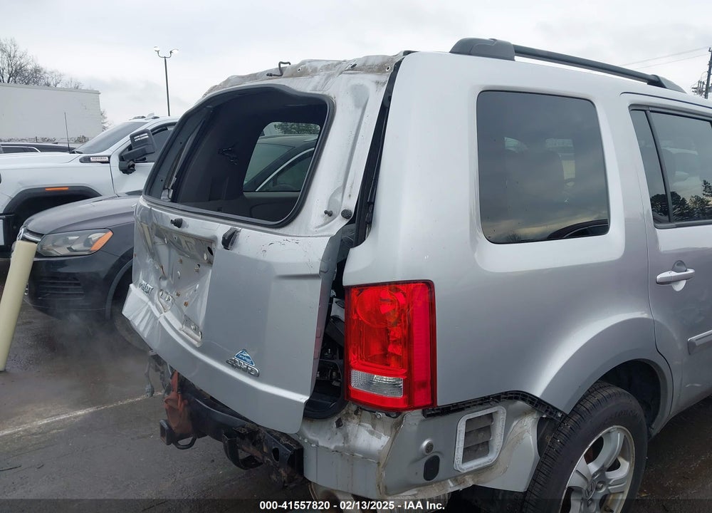 2013 HONDA PILOT EX VIN: 5FNYF4H46DB080539