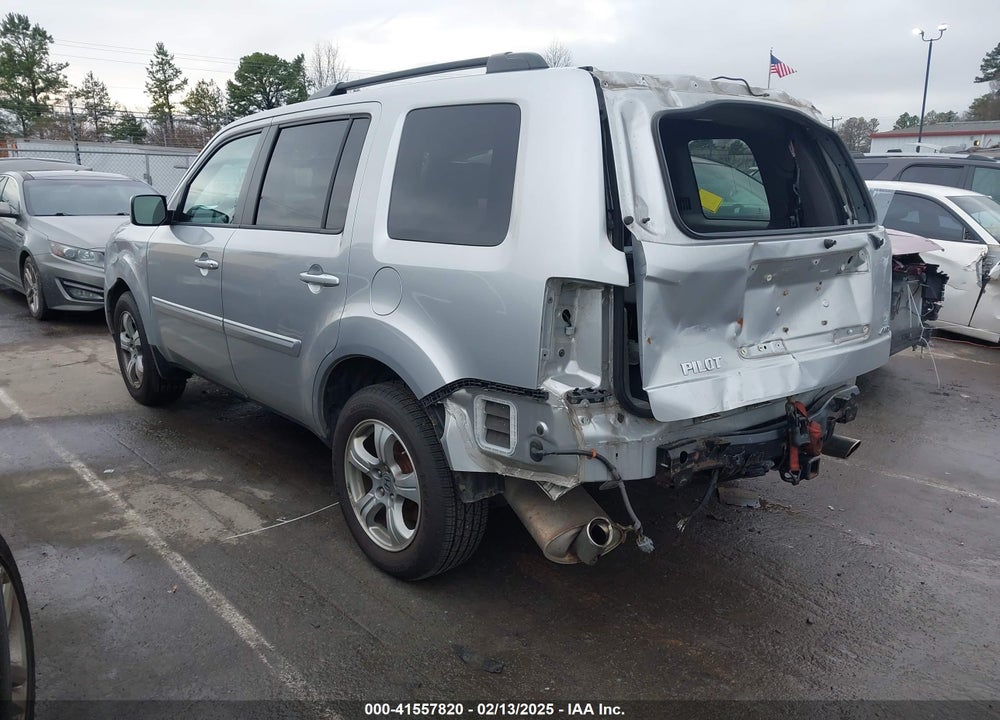 2013 HONDA PILOT EX VIN: 5FNYF4H46DB080539