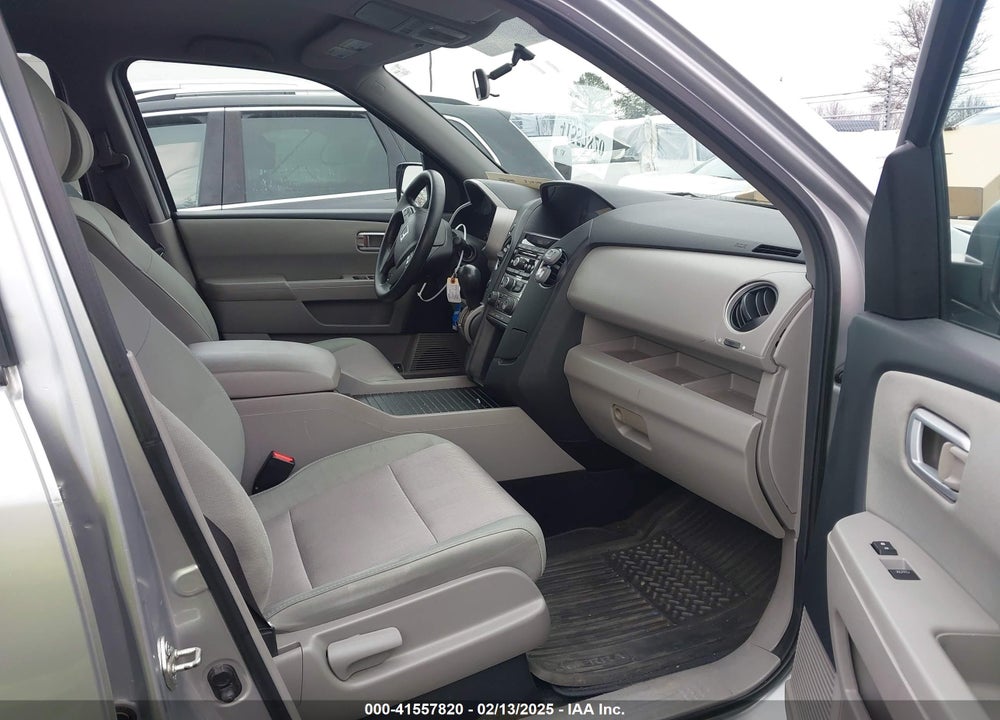 2013 HONDA PILOT EX VIN: 5FNYF4H46DB080539