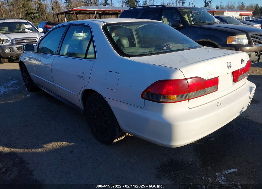 2001 HONDA ACCORD 2.3 LX VIN: 1HGCG665X1A066972