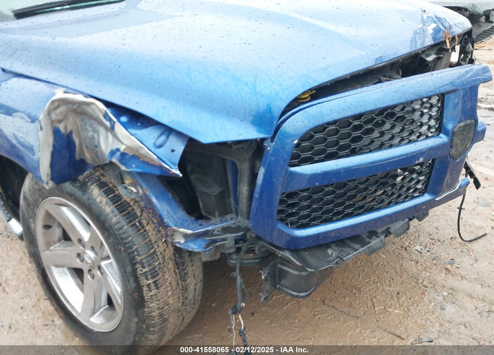 2016 RAM 1500 VIN: 1C6RR6FG0GS304794