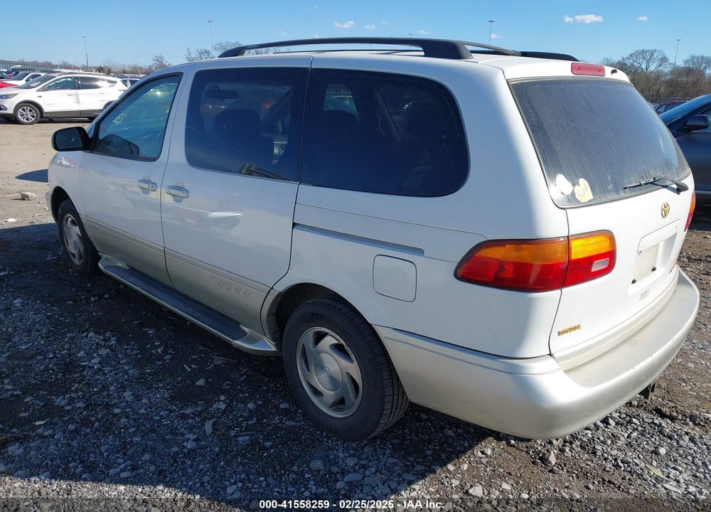2000 TOYOTA SIENNA XLE VIN: 4T3ZF13C3YU203988