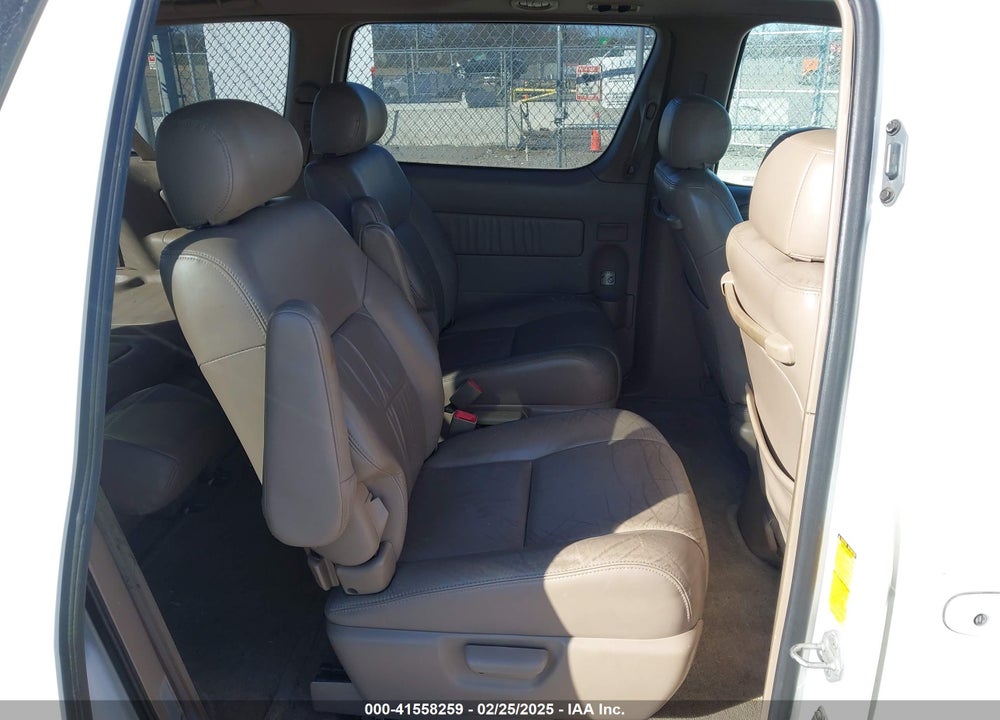 2000 TOYOTA SIENNA XLE VIN: 4T3ZF13C3YU203988
