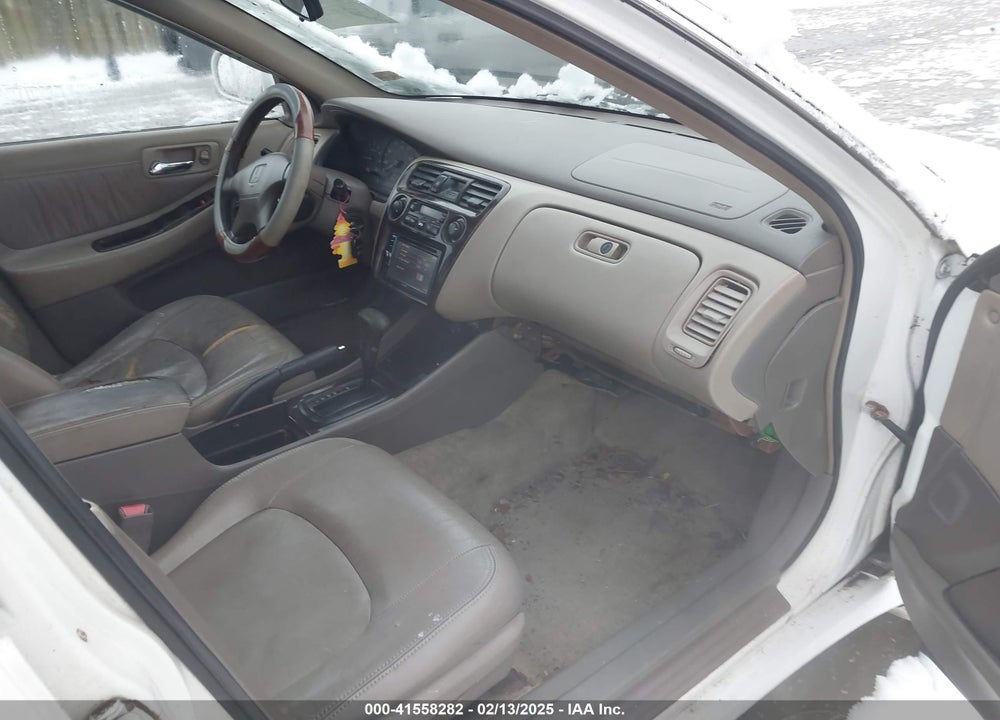 1999 HONDA ACCORD EX V6 VIN: 1HGCG165XXA041548