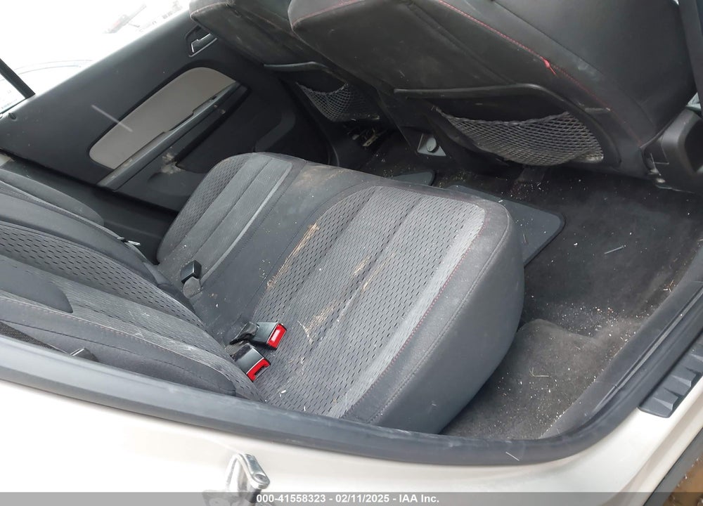 2011 CHEVROLET EQUINOX LS VIN: 2CNFLCEC0B6445916