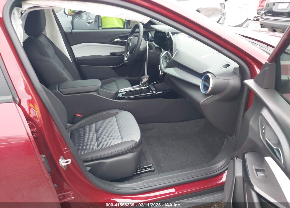 2025 CHEVROLET TRAX FWD LT VIN: KL77LHEP8SC074582