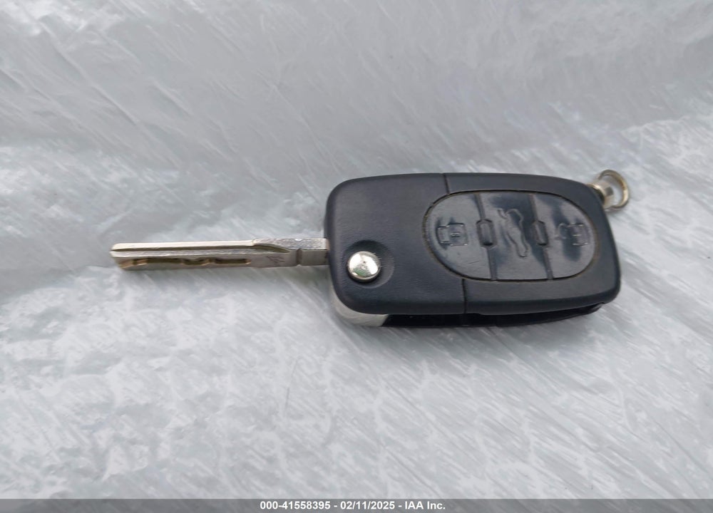 2005 AUDI A4 1.8T VIN: WAUAC48H15K008713