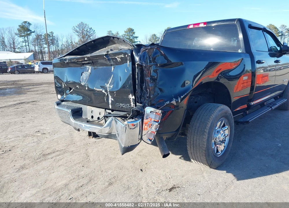 2019 RAM 2500 BIG HORN 4X4 6'4 BOX VIN: 3C6UR5DJXKG519053
