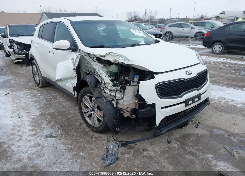 2018 KIA SPORTAGE LX VIN: KNDPM3AC0J7423067