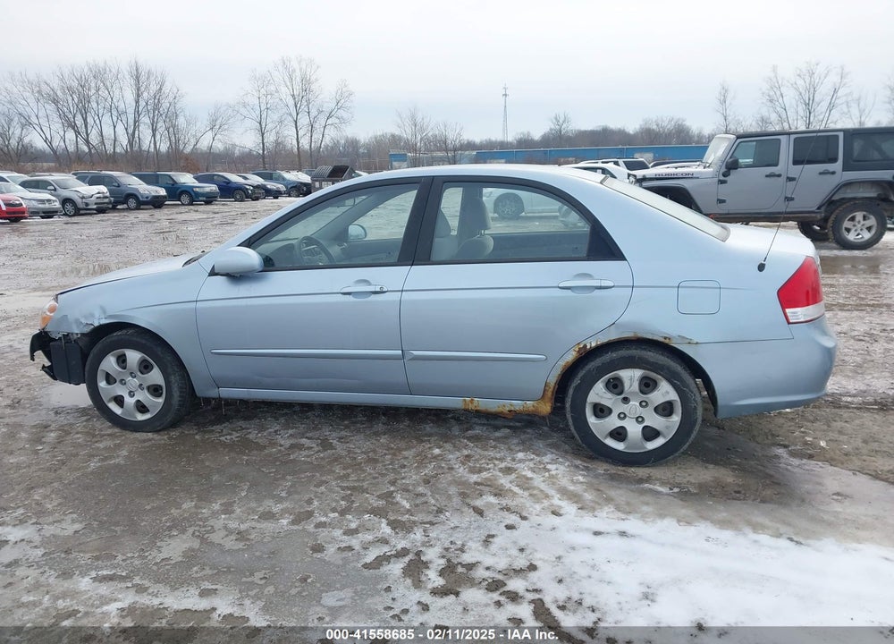 2008 KIA SPECTRA VIN: KNAFE122385575334