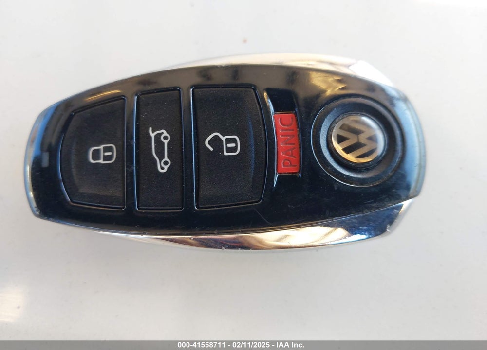 2012 VOLKSWAGEN TOUAREG VIN: WVGEK9BP2CD009340
