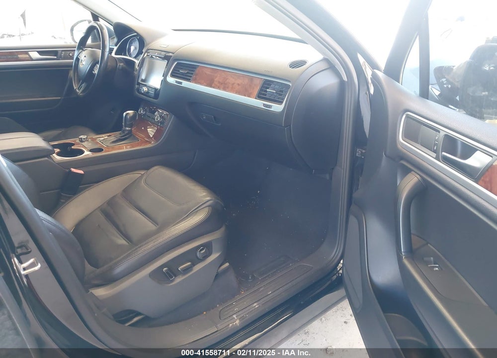 2012 VOLKSWAGEN TOUAREG VIN: WVGEK9BP2CD009340