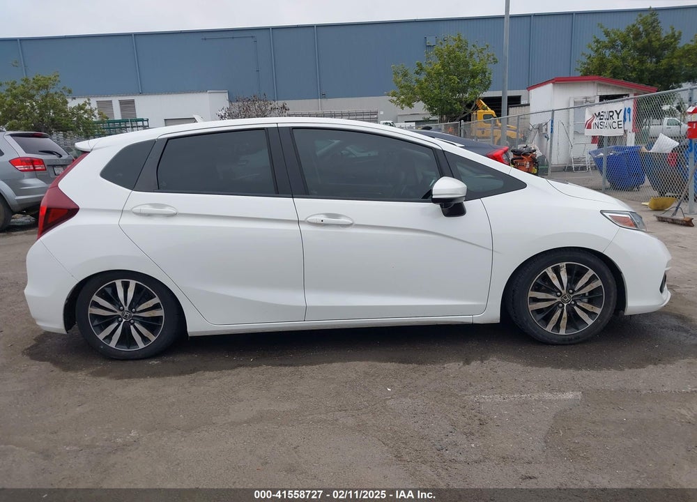 2018 HONDA FIT VIN: 3HGGK5H88JM724180
