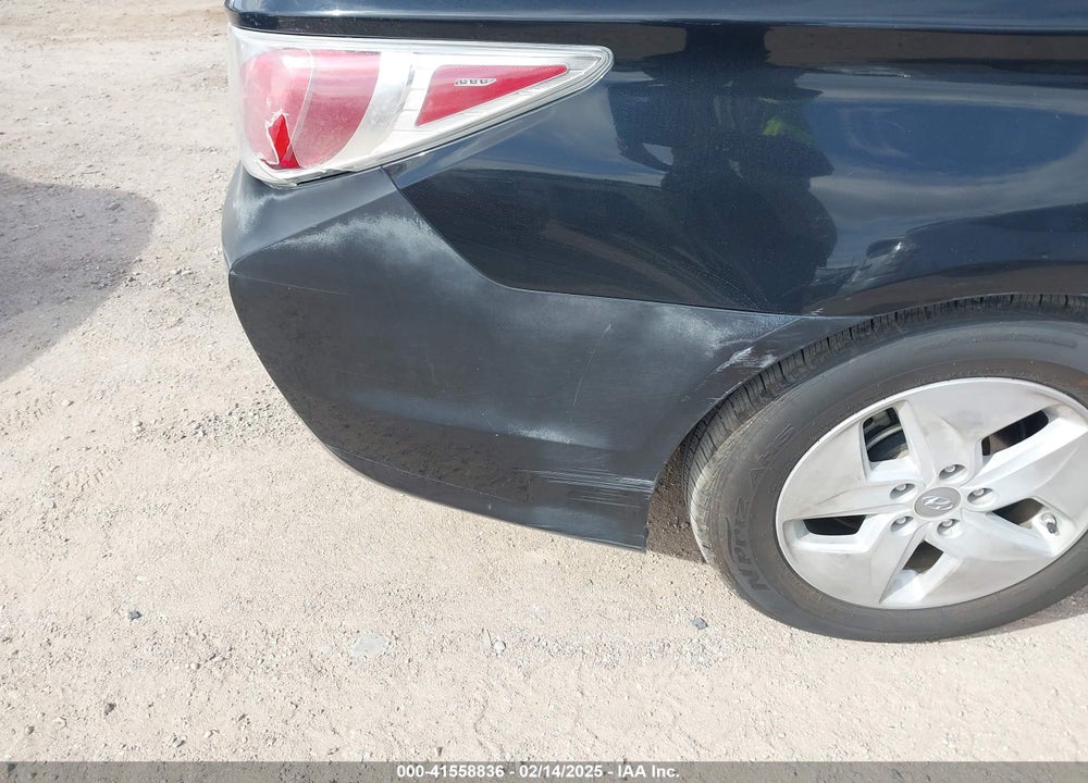 2012 HYUNDAI SONATA HYBRID VIN: KMHEC4A45CA042048