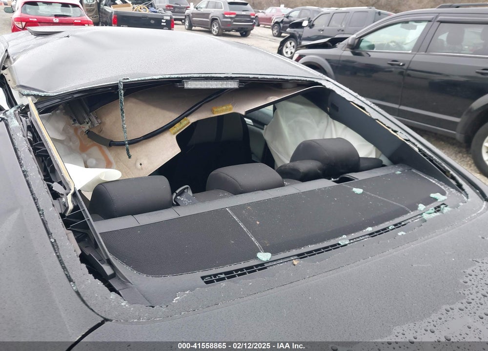 2017 HONDA CIVIC VIN: 2HGFC4B04HH308187