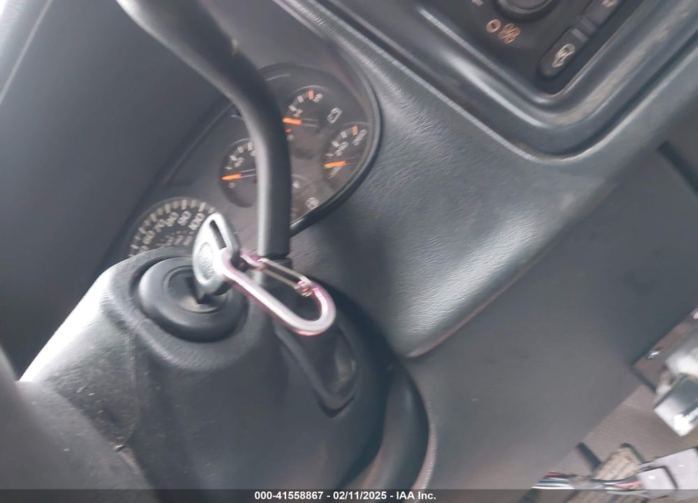 2005 GMC SIERRA 1500 WORK TRUCK VIN: 2GTEK19B651350092
