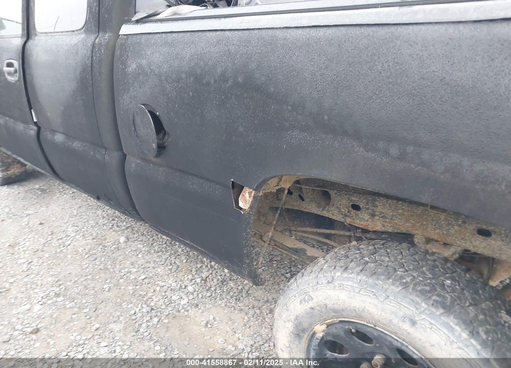 2005 GMC SIERRA 1500 WORK TRUCK VIN: 2GTEK19B651350092