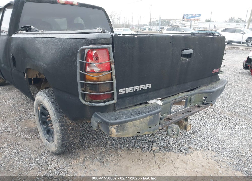 2005 GMC SIERRA 1500 WORK TRUCK VIN: 2GTEK19B651350092