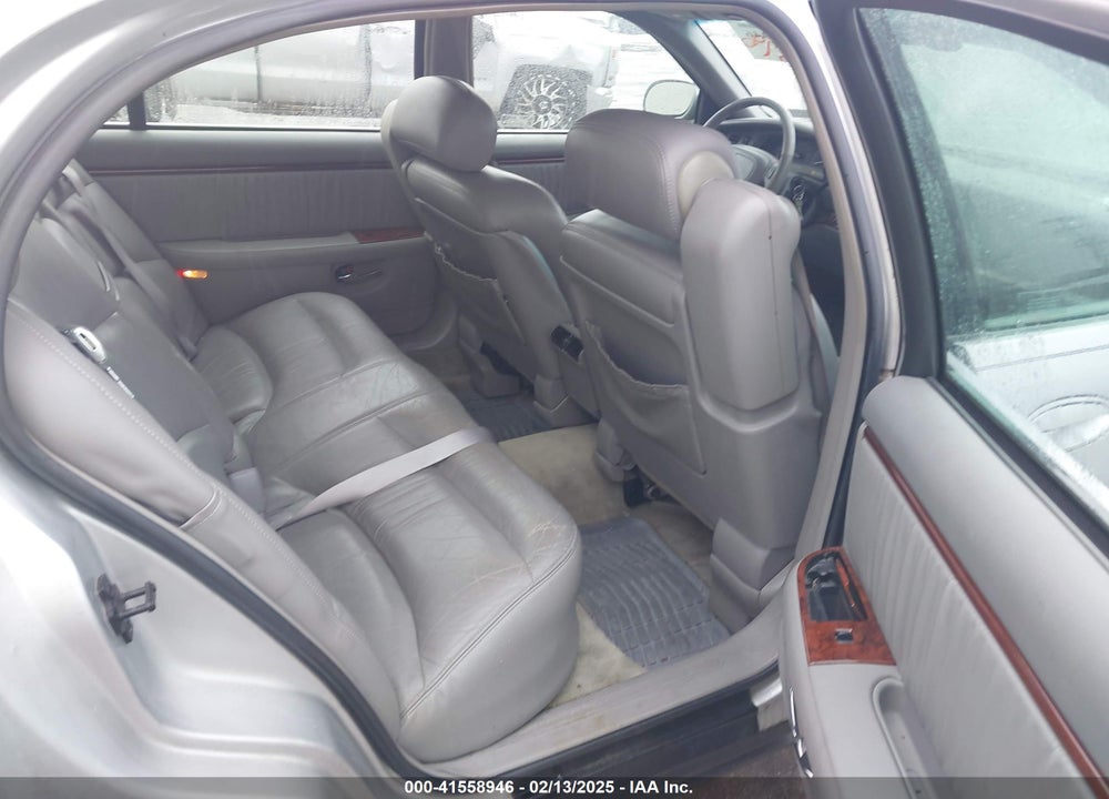 1999 BUICK PARK AVENUE ULTRA VIN: 1G4CU5216X4659378