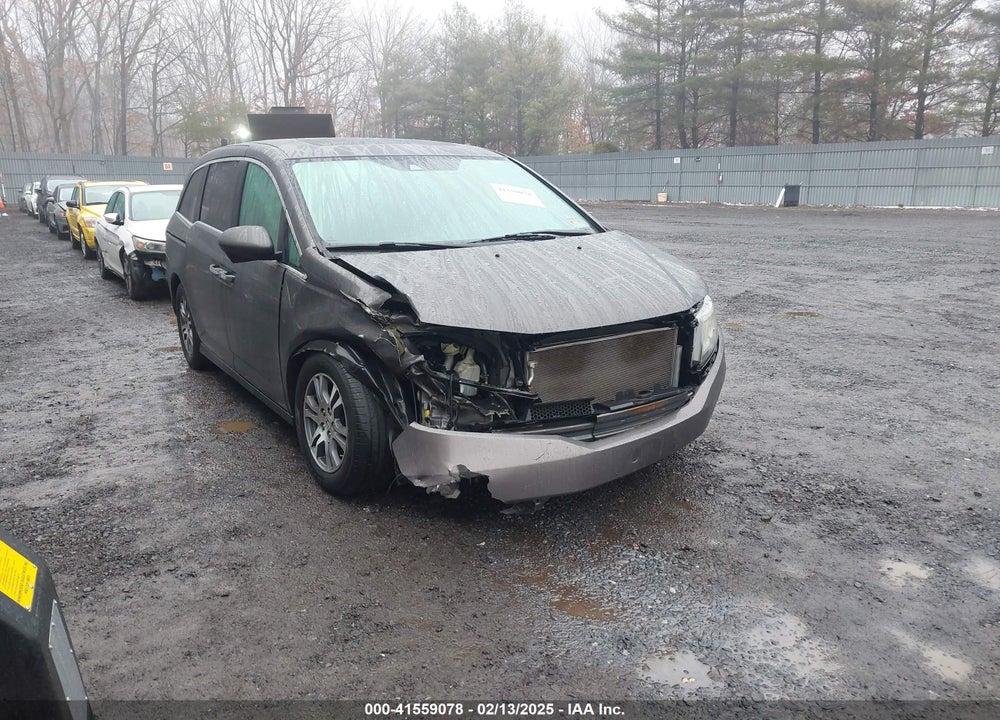 2015 HONDA ODYSSEY EX-L VIN: 5FNRL5H69FB094622
