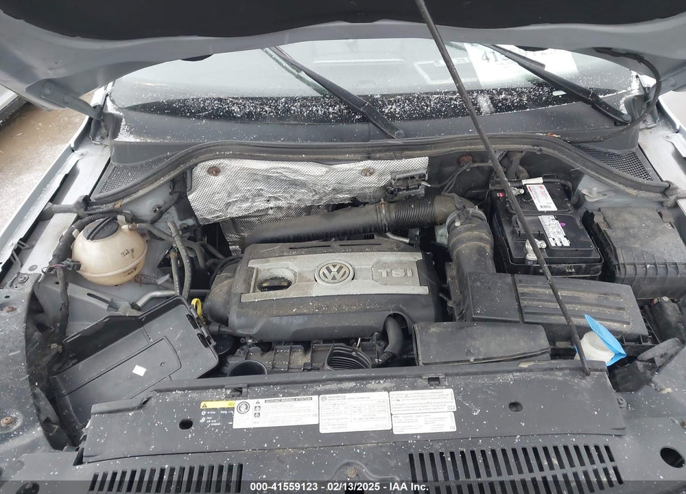 2015 VOLKSWAGEN TIGUAN VIN: WVGBV7AX6FW559245