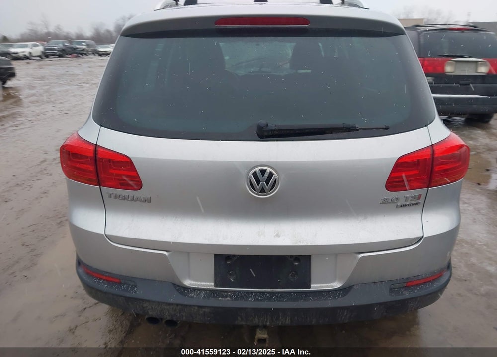 2015 VOLKSWAGEN TIGUAN VIN: WVGBV7AX6FW559245