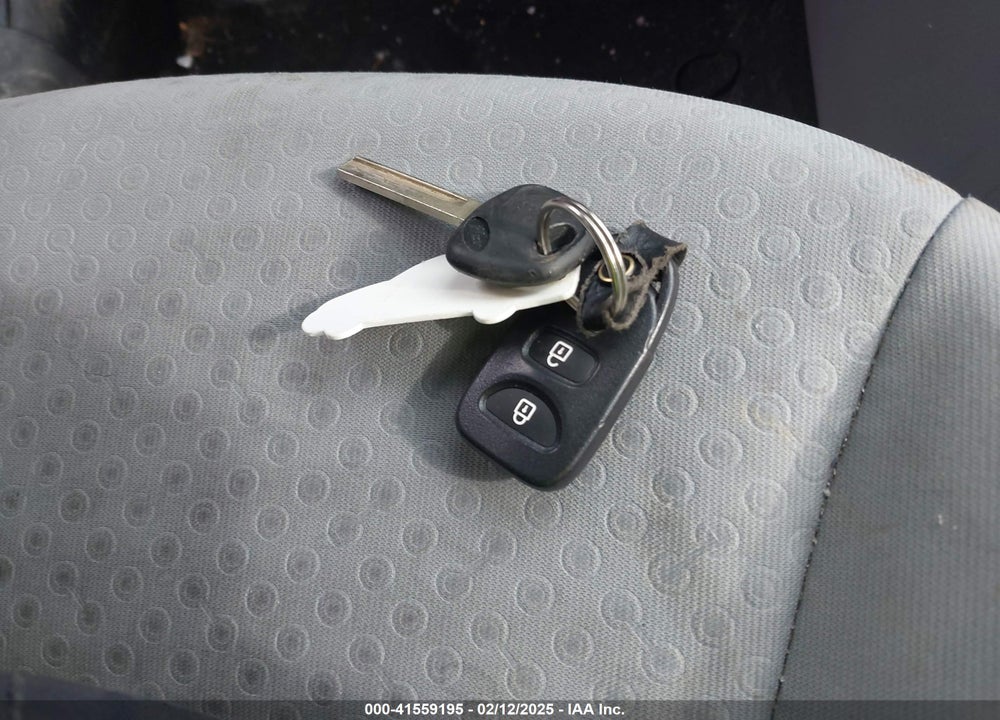 2013 HYUNDAI ACCENT VIN: KMHCU5AE6DU117746