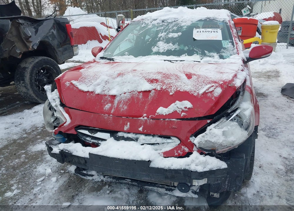 2013 HYUNDAI ACCENT VIN: KMHCU5AE6DU117746
