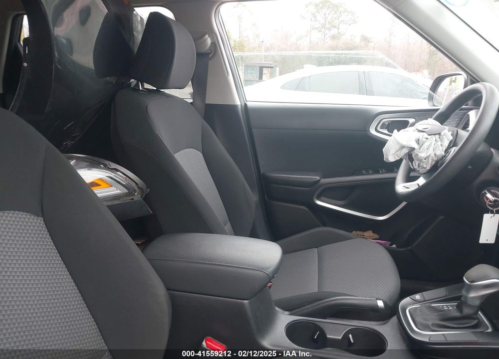 2020 KIA SOUL LX VIN: KNDJ23AU2L7117480