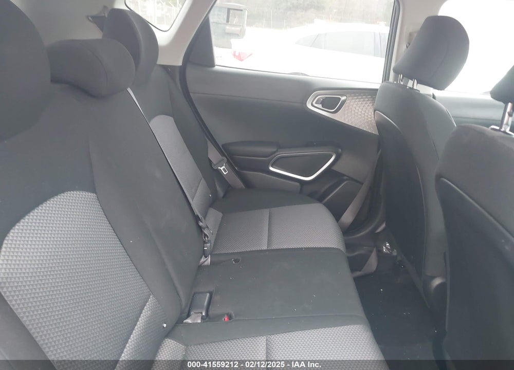 2020 KIA SOUL LX VIN: KNDJ23AU2L7117480