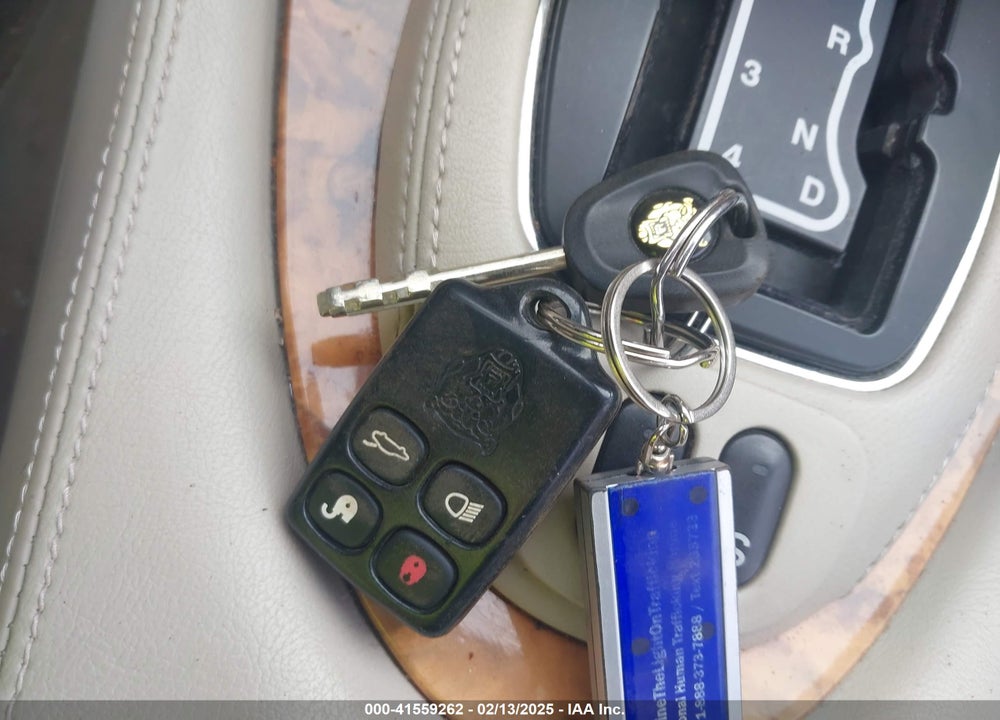 2000 JAGUAR XJ8 VANDEN PLAS VIN: SAJDA24C7YLF13906