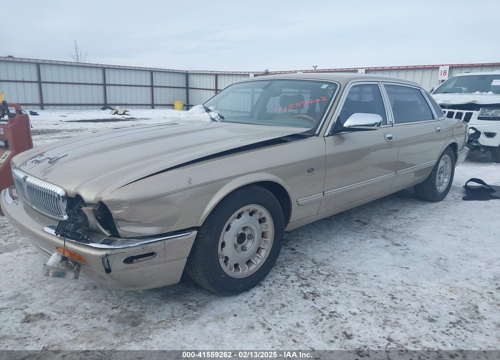 2000 JAGUAR XJ8 VANDEN PLAS VIN: SAJDA24C7YLF13906