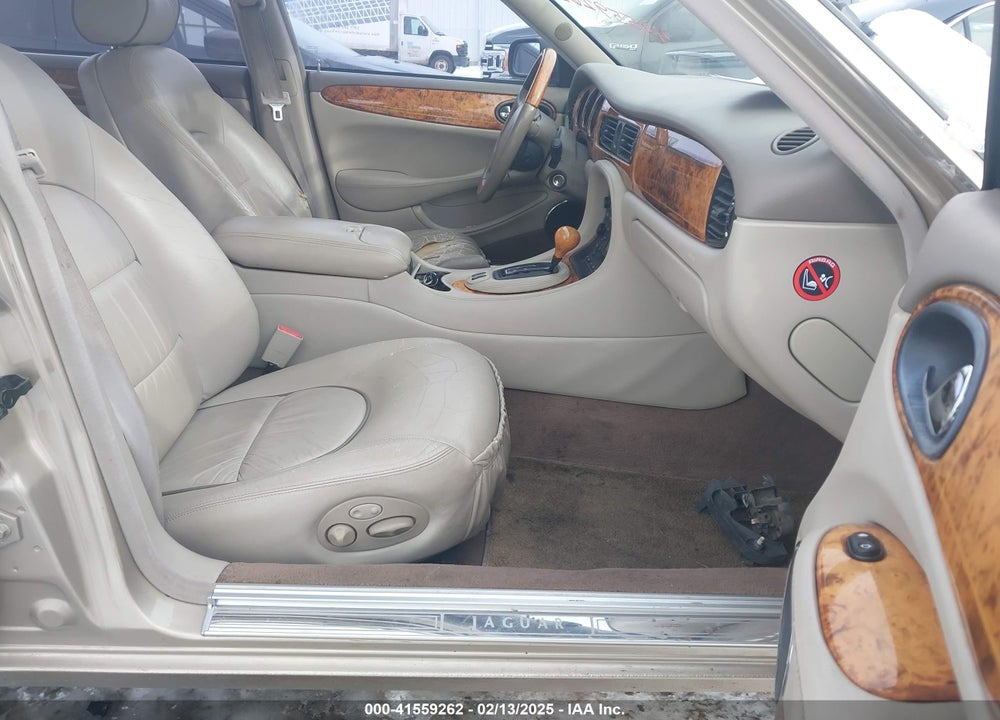 2000 JAGUAR XJ8 VANDEN PLAS VIN: SAJDA24C7YLF13906