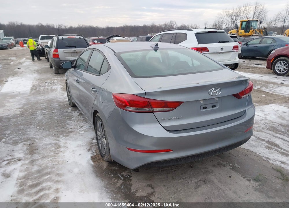 2017 HYUNDAI ELANTRA VIN: 5NPD84LF9HH161446