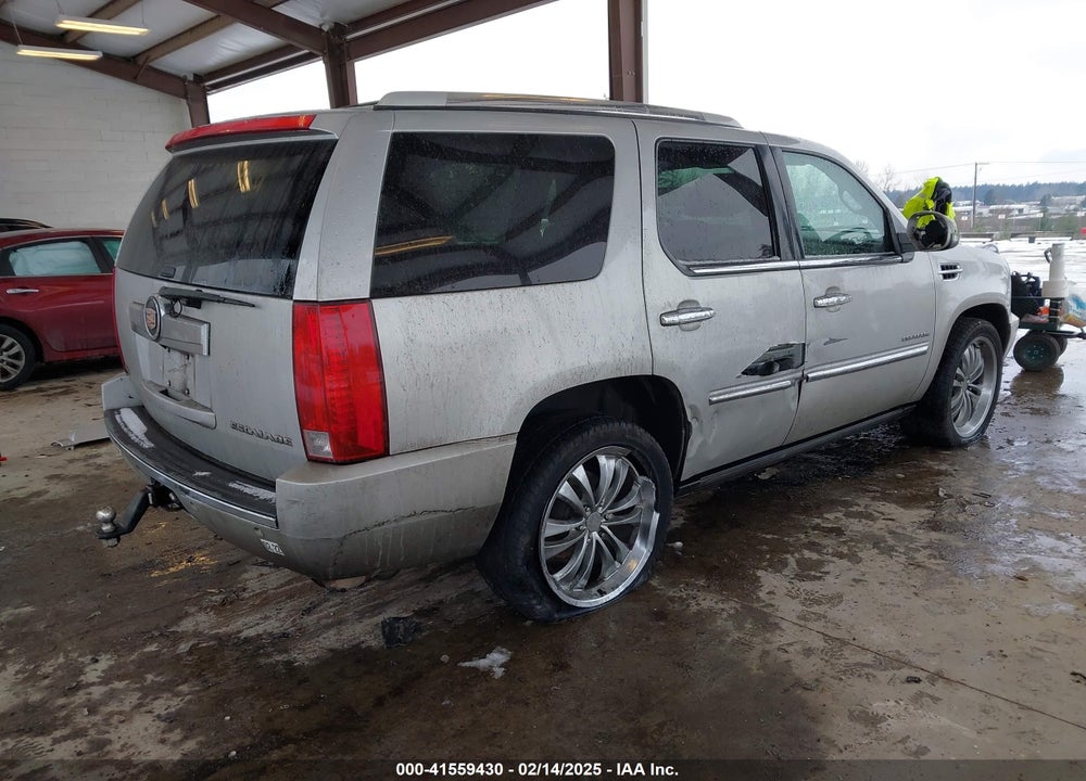 2011 CADILLAC ESCALADE PREMIUM VIN: 1GYS4CEF0BR127688