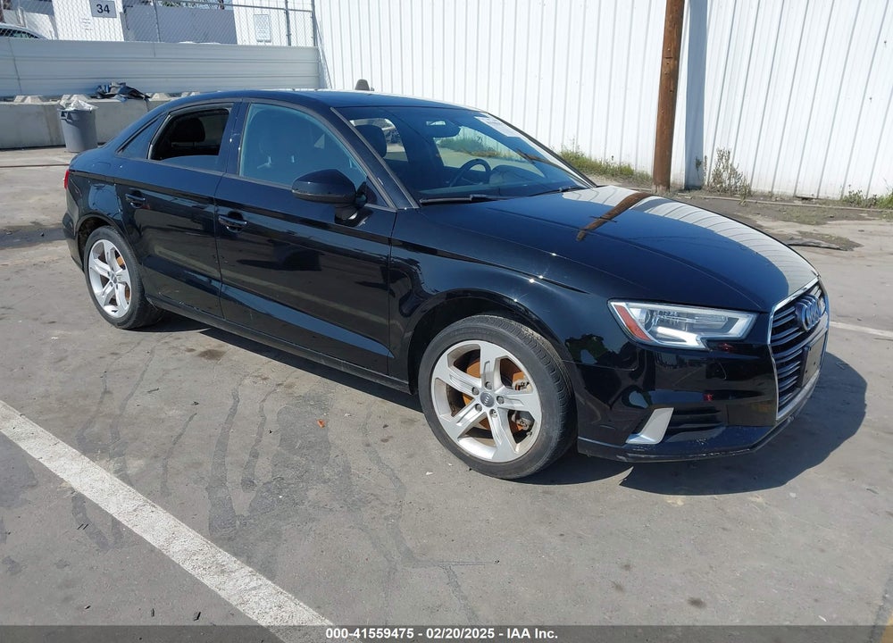 2017 AUDI A3 VIN: WAUAUGFF5H1028649