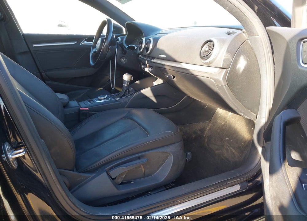 2017 AUDI A3 VIN: WAUAUGFF5H1028649