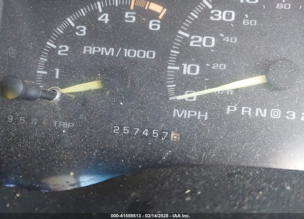 1996 CHEVROLET TAHOE K1500 VIN: 1GNEK13R9TJ392739