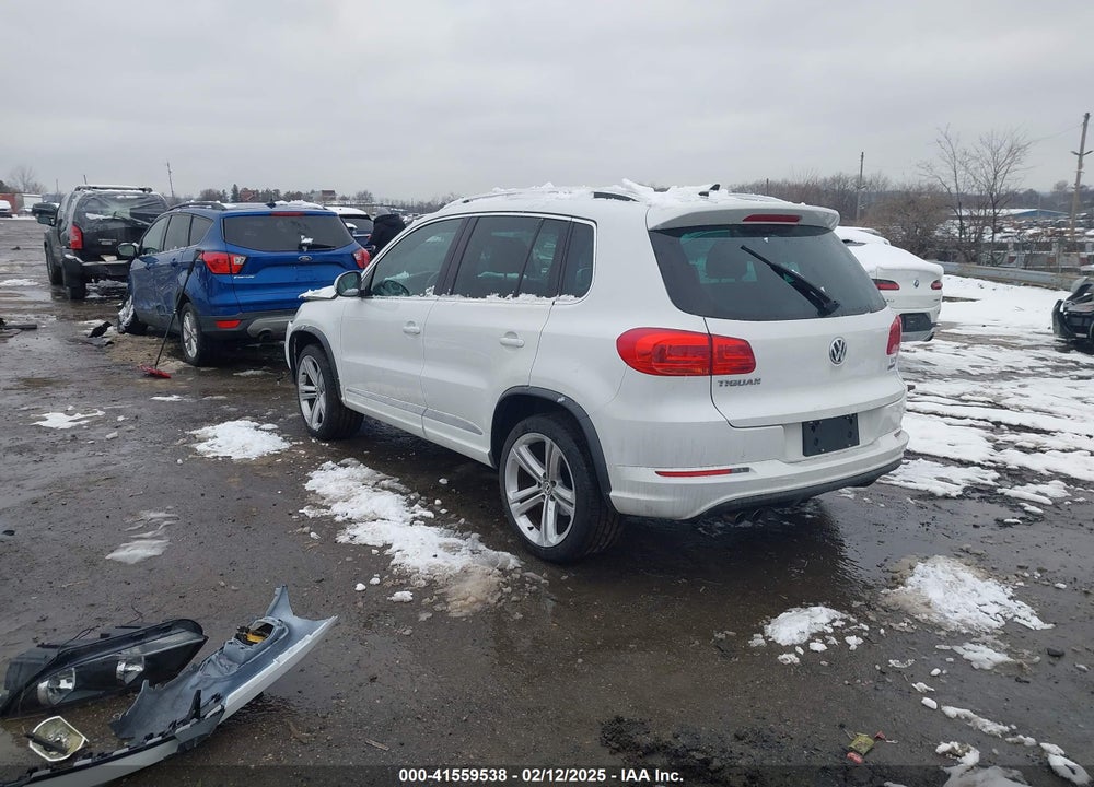 2016 VOLKSWAGEN TIGUAN R-LINE VIN: WVGBV7AX6GW049513