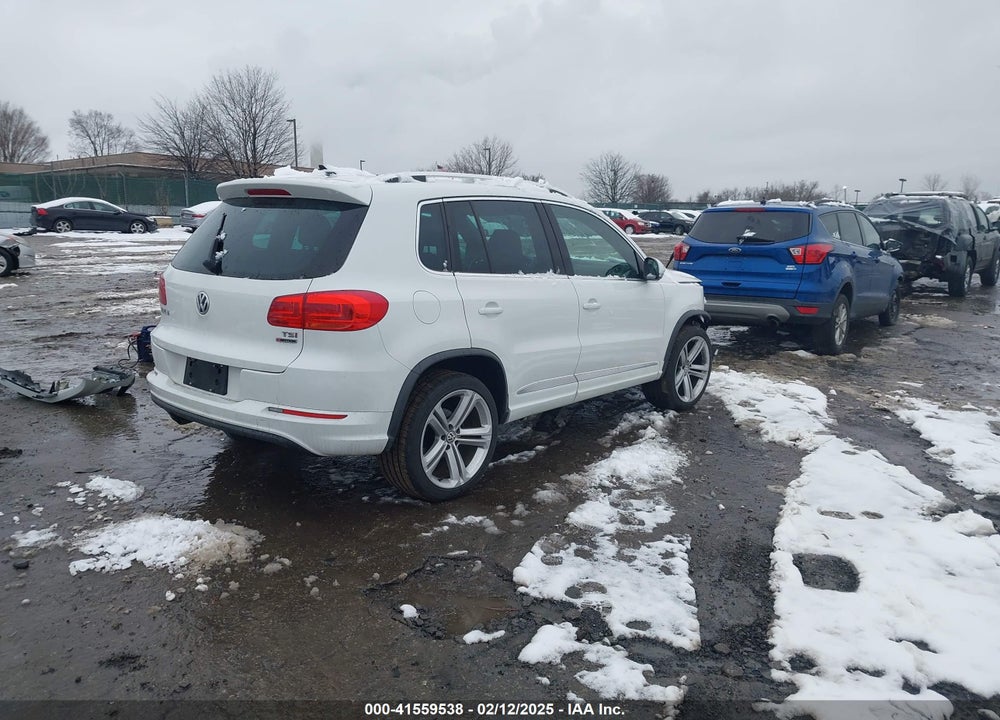 2016 VOLKSWAGEN TIGUAN R-LINE VIN: WVGBV7AX6GW049513