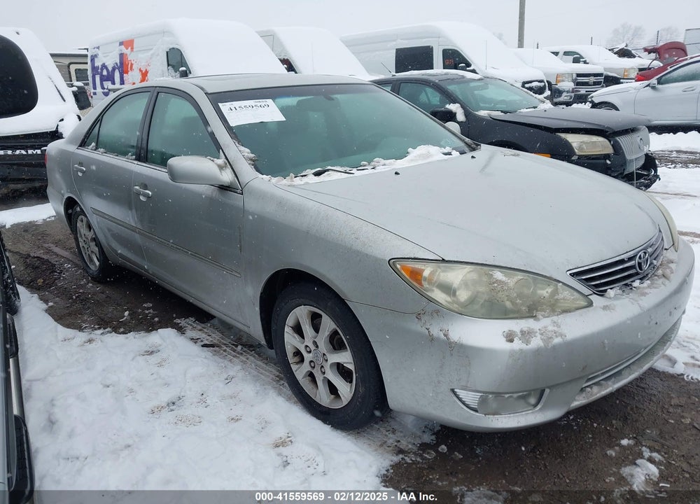 2005 TOYOTA CAMRY XLE V6 VIN: 4T1BF30K75U084503